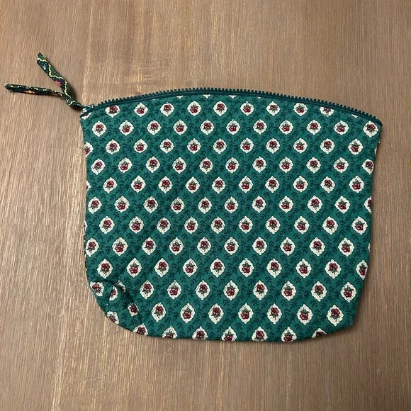 Vera Bradley Greenfield Large Cosmetic Case - Picture 2 of 6